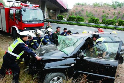 青兰高速事故最新全面报道消息更新